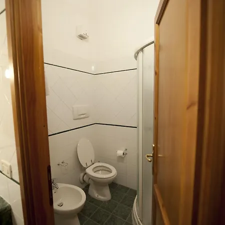 Hotel Vecchio Borgo Di Inalbi 2*